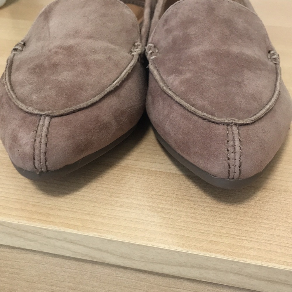 Flats - Picture 4 of 5
